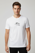 Charger l'image dans la galerie, Homme t-shirt blanc logo Mbeng noir discret